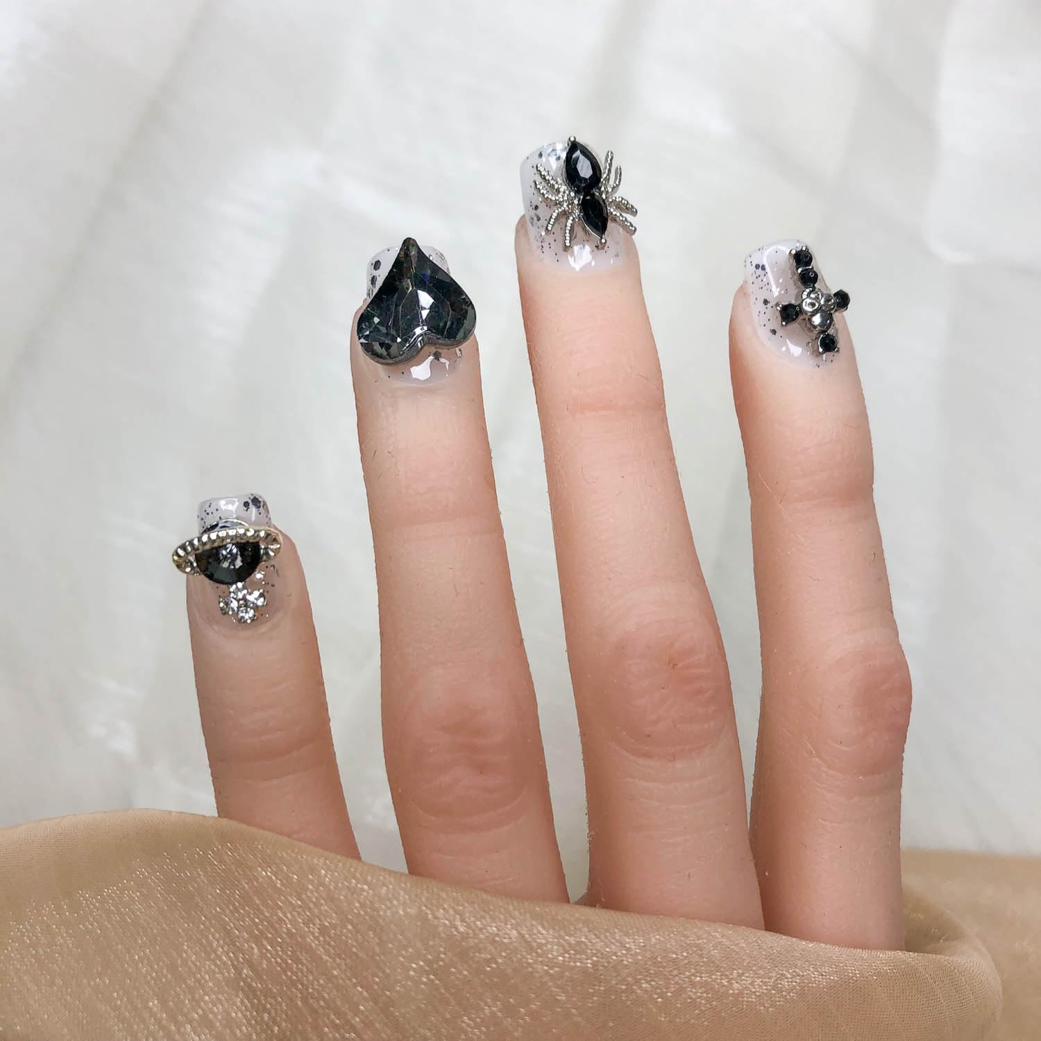 GGDDSHA Press On Nails Short, No Fade Out Fake NailsSeamless Fit Soft Gel Glue On Nails Charms For WomenHandmade Nail Art Manicure Gradient,Midnight Stardust